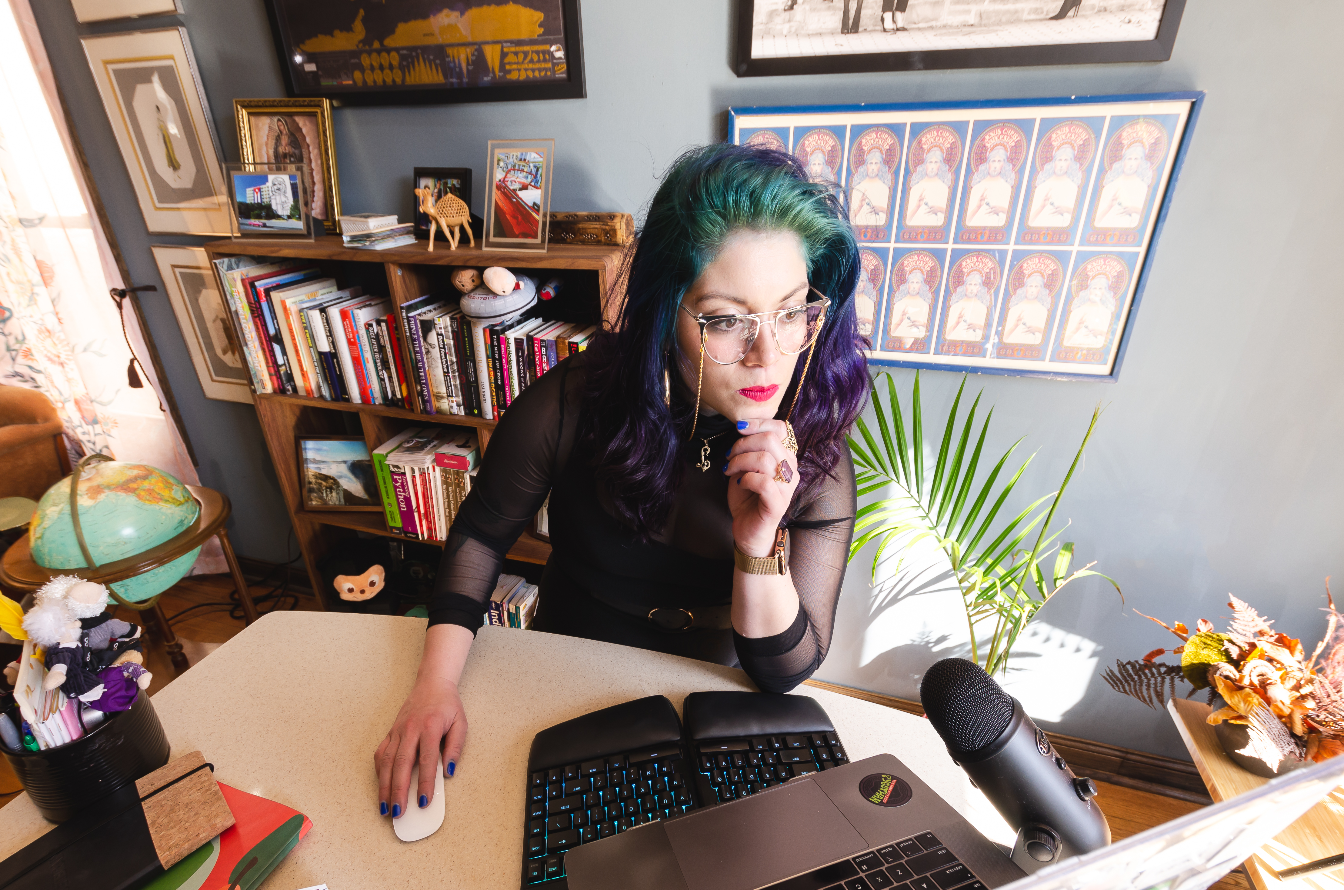 Lorena Mesa working at a computer